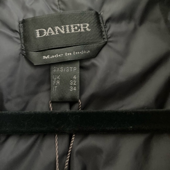 Danier Jacket - Picture 4 of 6